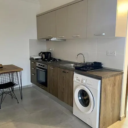 Sleek Flat With Shared Pool And Sea View In Iskele *