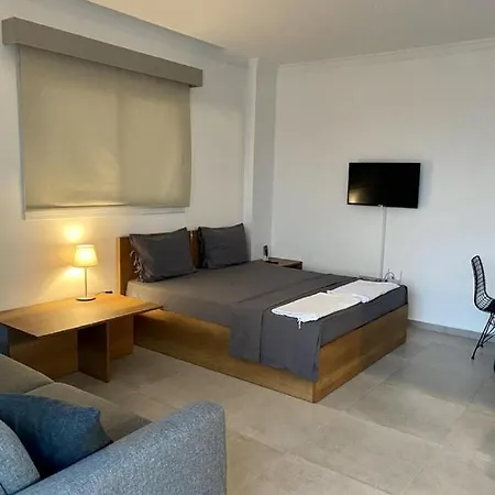 Sleek Flat With Shared Pool And Sea View In Iskele Girne